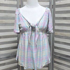 Woven Peek-a-boo Tie-Front Smocked Maternity Top | Isabel Maternity | Medium